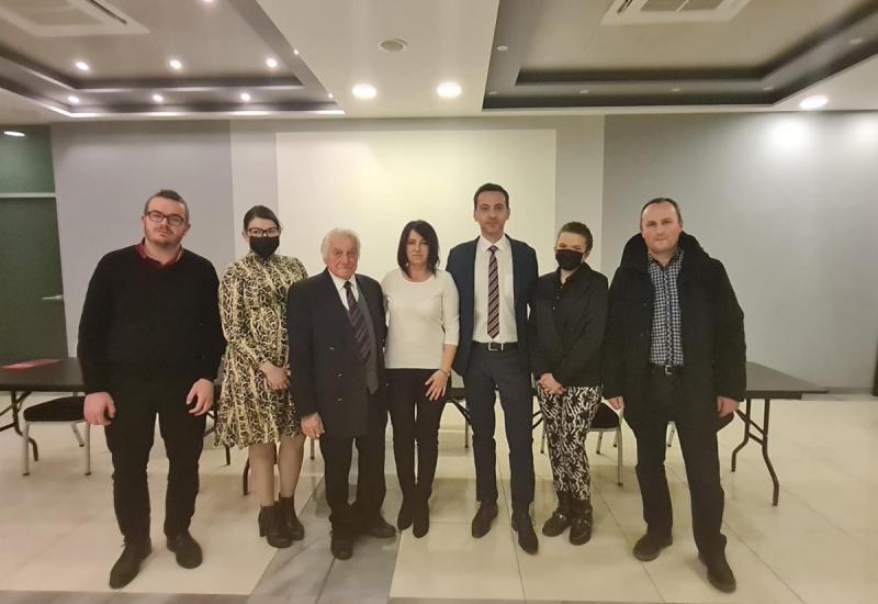 ''Ostajte ovdje – Zajedno za naš Mostar''  predstavila kandidate iz dvije područne jedinice